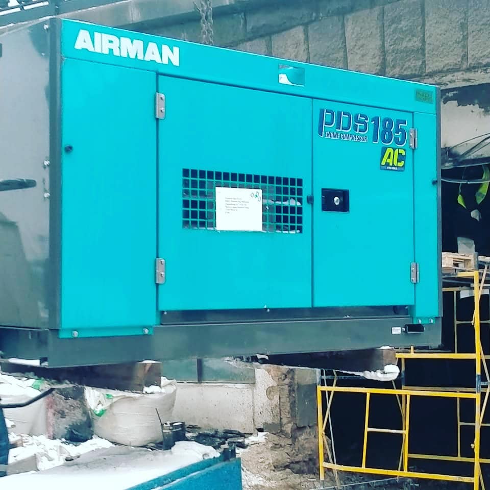 Поставка 4-х компрессоров Airman PDS185SC в Москву